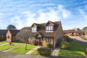 15a, The Cedars, Hailsham BN27 1TU