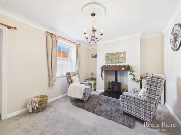 3 bed Semi-Detached for sale Image 10