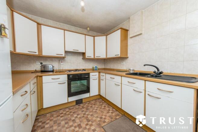 3 bed Detached for sale Image 5