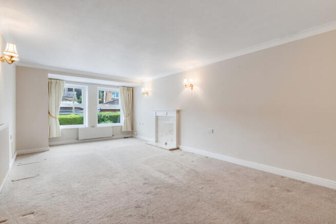 2 bed Retirement Property for sale Image 4