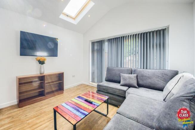 Living Room/ Kitchen