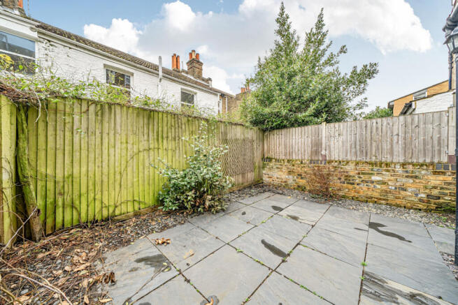 1416826-9-69a1921...