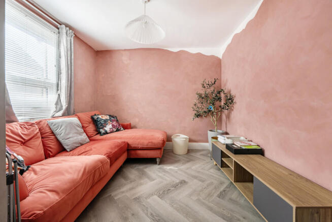 1448834-9-69e8a37...