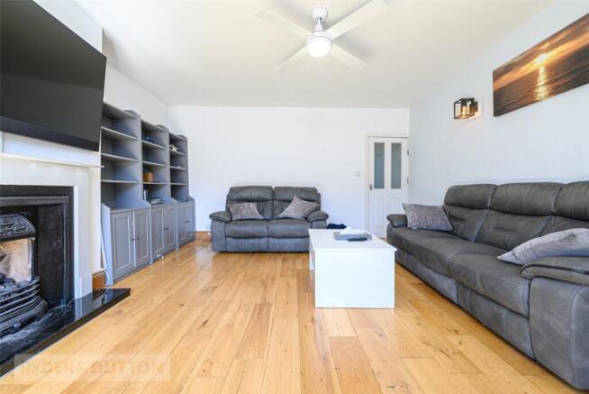2 bed Terraced for sale Image 6
