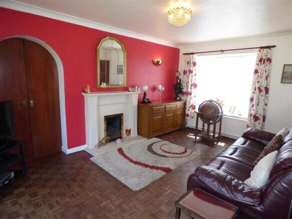 Living Room/Dining R