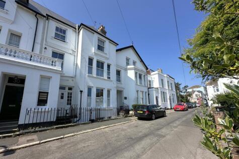 Walmer Castle Road, Deal, CT14