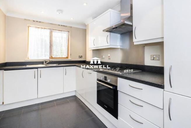 4 bed 2 bath house for rent, Bow, E3