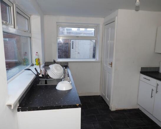 5 bed House of Multiple Occupation for sale Image 7