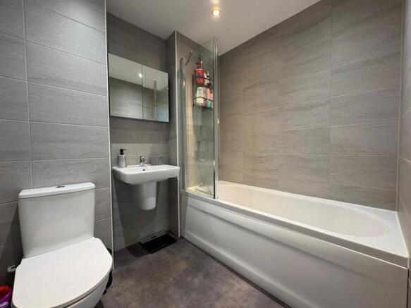 2 bed Semi-Detached for sale Image 9