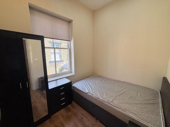 1 bed Apartment to rent Image 7
