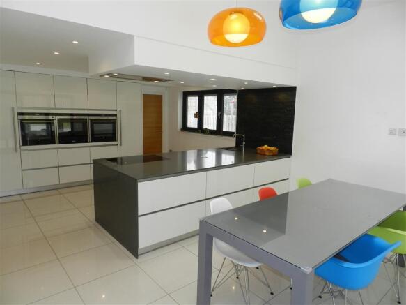 DINING KITCHEN