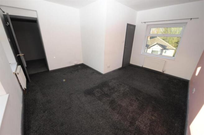 4 bed Detached for sale Image 12