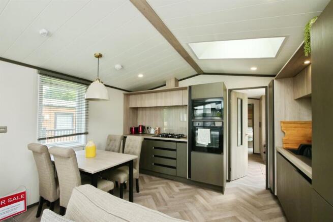 2 bed Lodge for sale Image 4