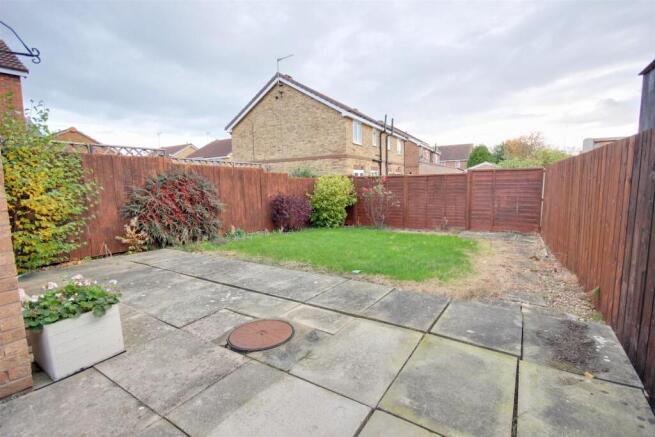 2 bed House to rent Image 12