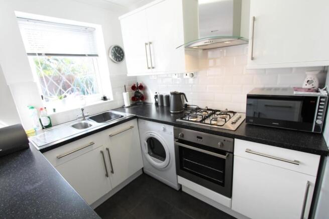 Kitchen - Auswick.jpg
