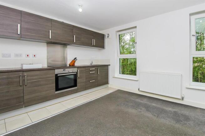 2 bed Town House for sale Image 2