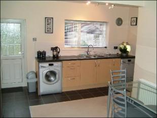 Kitchen/dining area