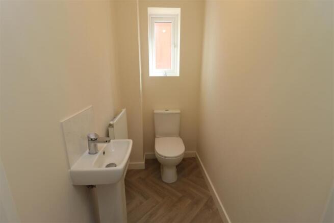 2 bed House for sale Image 5