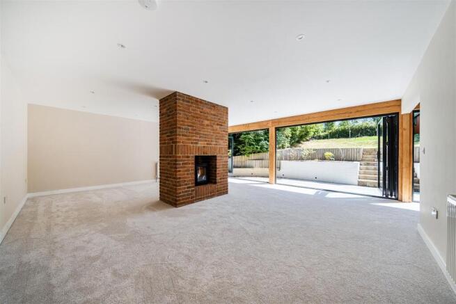 Living Room.jpg