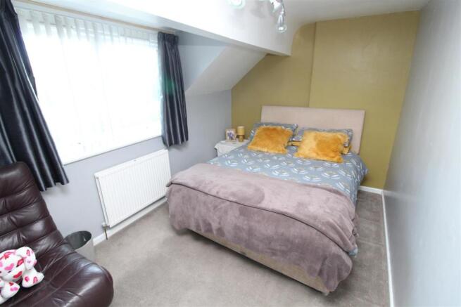 Master Bedroom.JPG
