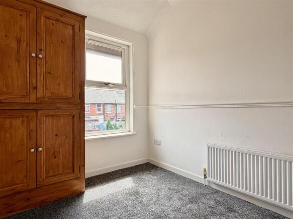 3 bed Terraced for sale Image 12