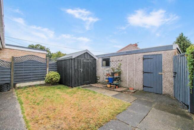 3 bed Semi-Detached Bungalow for sale Image 5