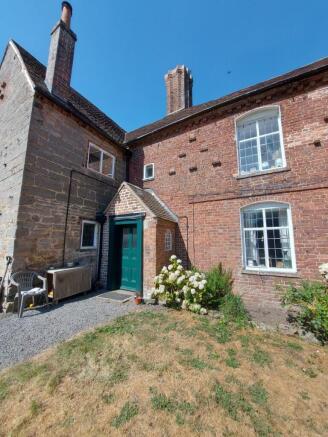4 bed Farmhouse to rent Posenhall, Broseley TF12