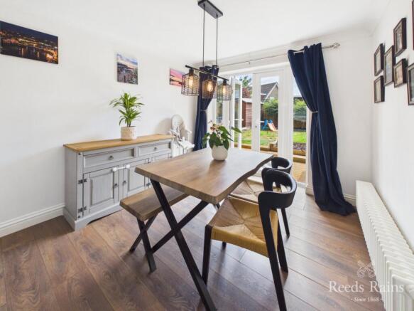 3 bed Semi-Detached for sale Image 11