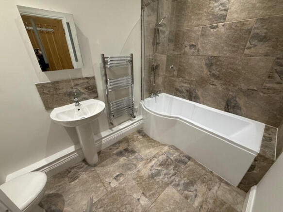 1 bed Apartment to rent Image 4
