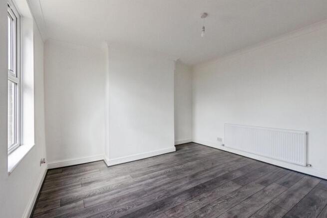 2 bed Terraced for sale Image 4