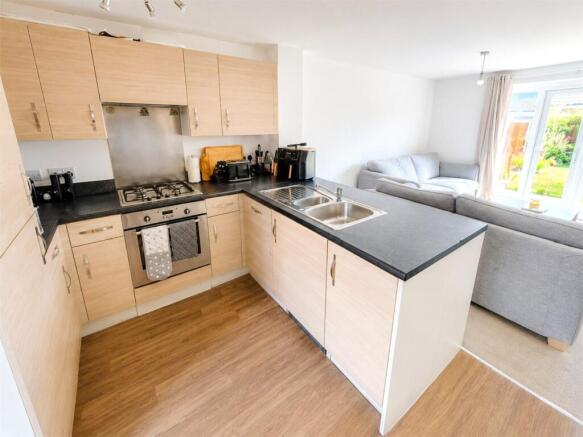 Hexham Avenue, Bourne, Lincolnshire, PE10 photo 4
