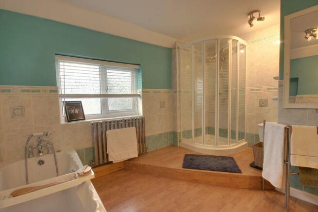 Bathroom (Bathroom)