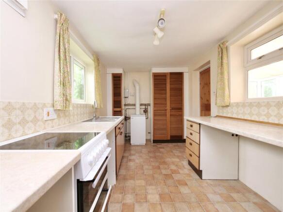 Four bedroom house with adjoining barns, outbuildings & two paddocks (3.92 acres.) photo 4
