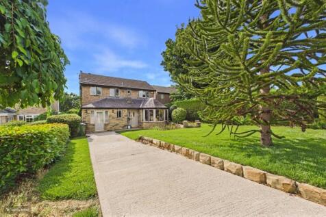 Woodfield Park, Walton, Wakefield, West Yorkshire, WF2