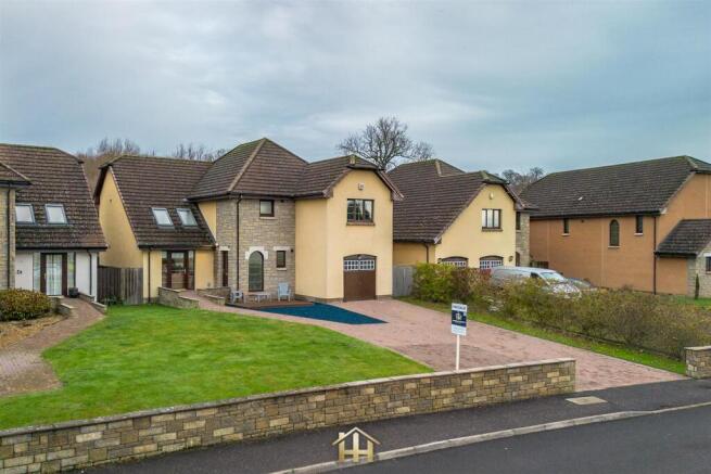 136 WILLIAM FITZGERALD WAY DUNDEE 151225 EDIT (4 o