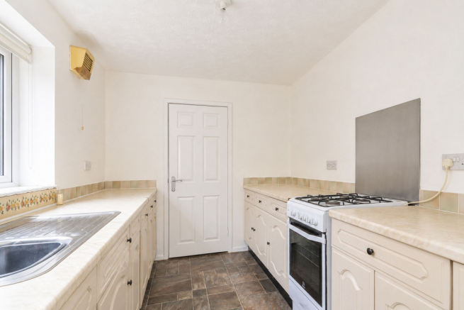 2 bed Terraced for sale Image 6