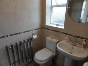 EN SUITE