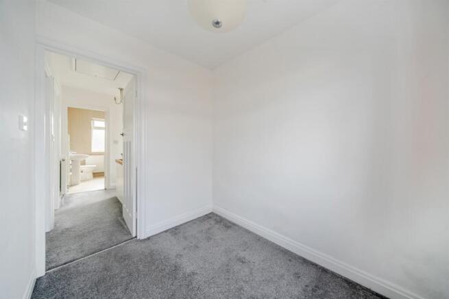 3 bed Semi-Detached for sale Image 12