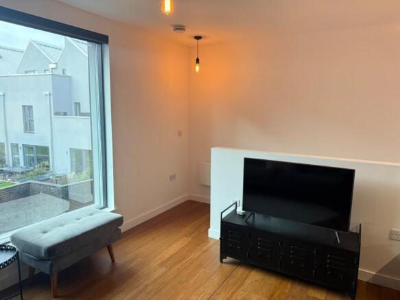 1 bed Flat to rent Image 6
