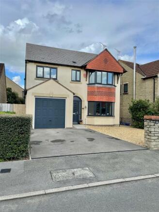 39 Saxon Way front.jpg