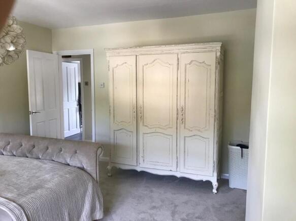 bed 3.jpg