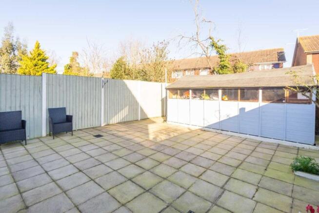 Garden with workshop