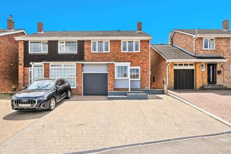 Brookmead Road, Cliffe Woods, Kent. ME3