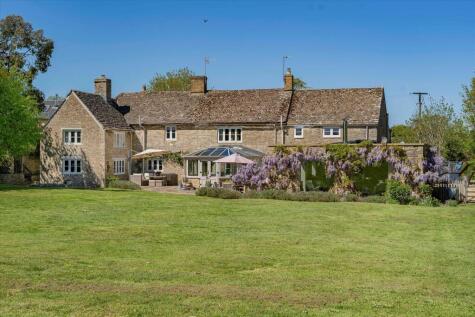 Lew, Bampton, Oxfordshire OX18