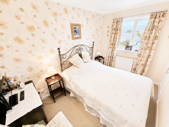 3 bed Semi-Detached for sale Image 10
