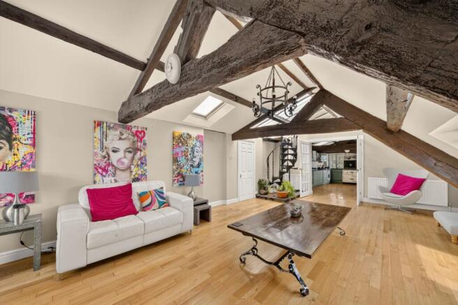 2 bed Apartment for sale Image 9