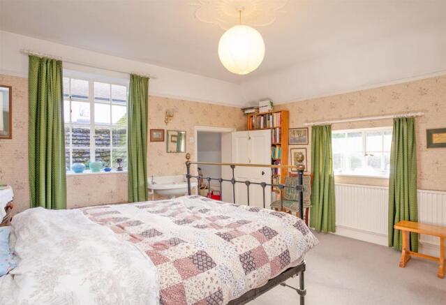 Bedroom 2.jpg