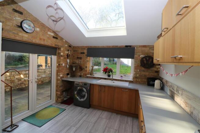 Kitchen / Breakfast Room