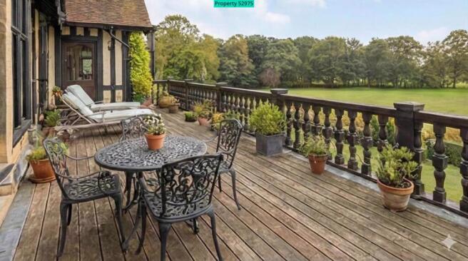 Balcony and view of the grounds