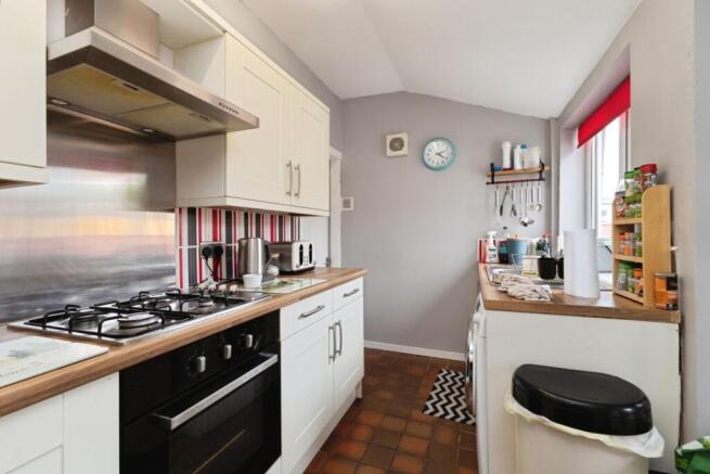 2 bed Semi-Detached Bungalow for sale Image 8